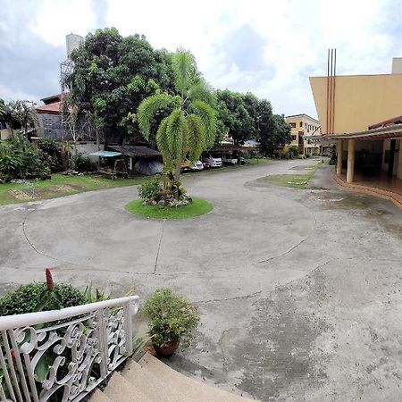 Sunny Point Hotel Davao Экстерьер фото