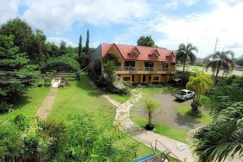 Sunny Point Hotel Davao Экстерьер фото